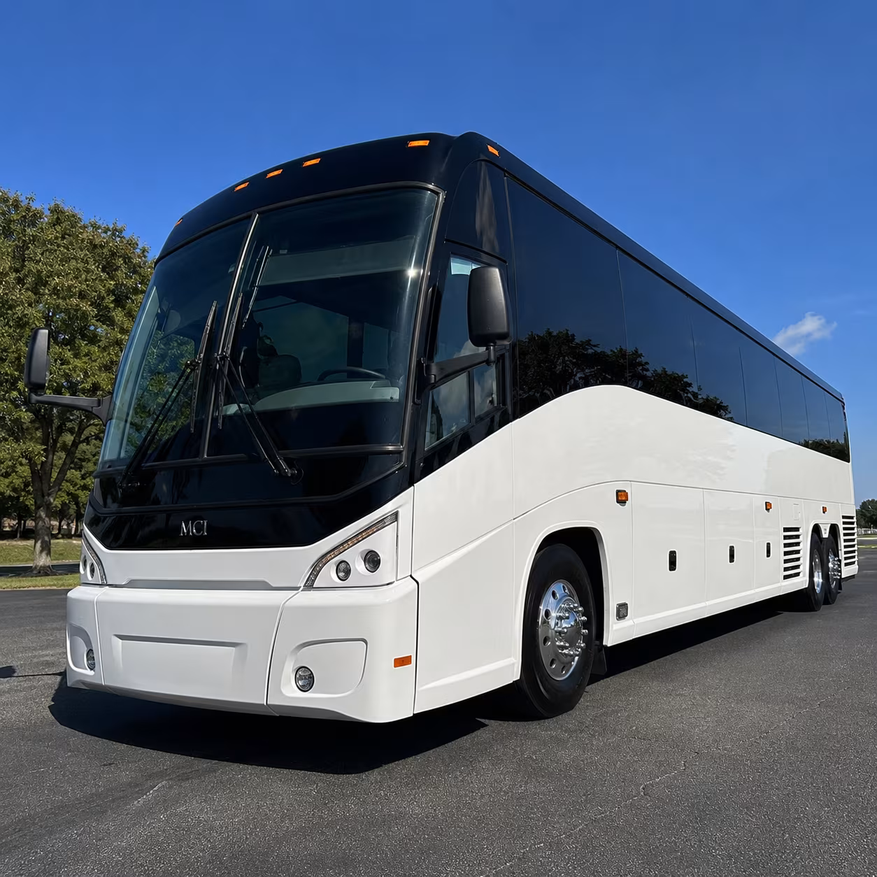 shuttle service between cupertino tech campuses and silicon valley hotels